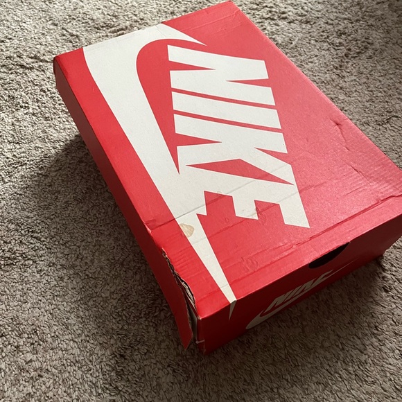 Nike Dunks - Picture 7 of 8